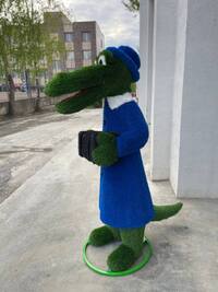 Топиарная фигура Крокодил Гена и Чебурашка